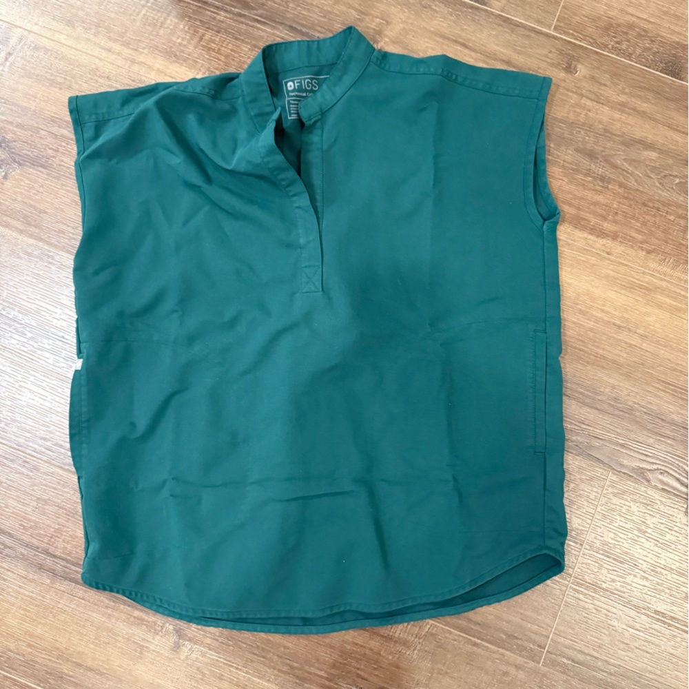 Figs oversized top